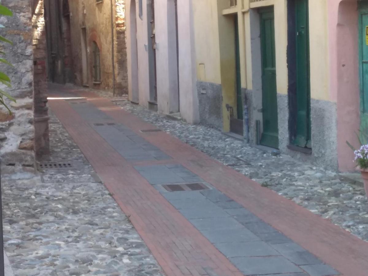 B&B Albenga Casa Panfilo 外观 照片